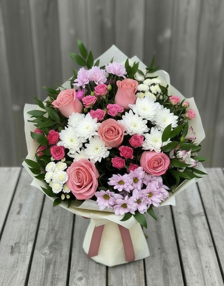 Букет цветов из: Альстромерии, Гвоздики, Розы и Хризантемы в Железногорске