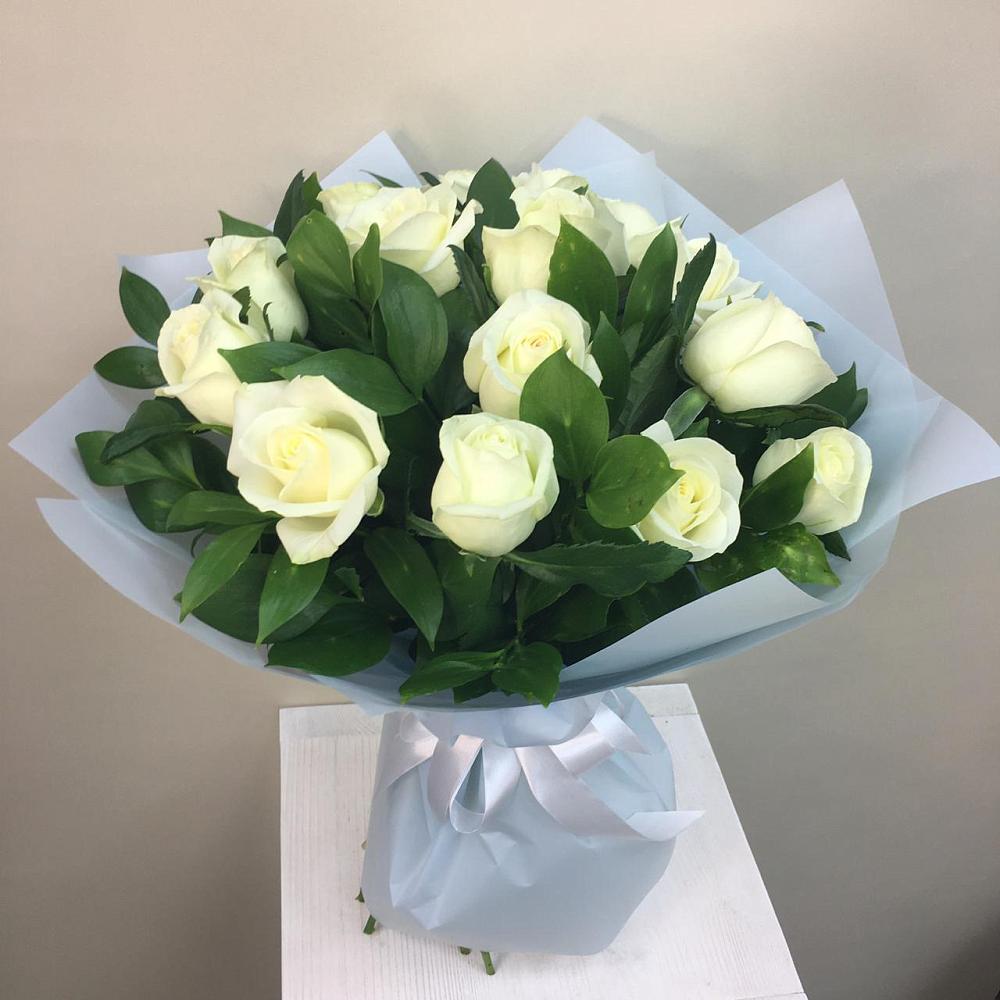 Букет 15 Белых роз Проуд в Железногорске