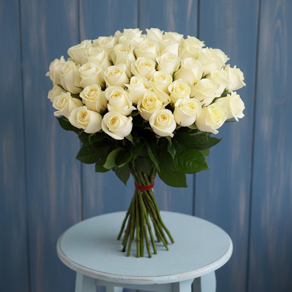 Букет 51 Белая роза Эдлесс Лав в Железногорске