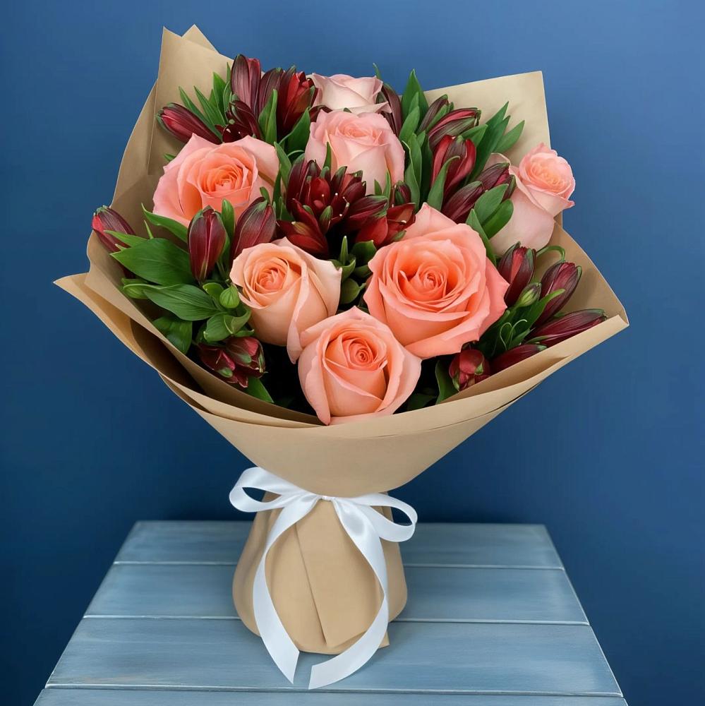 Букет цветов из: Розы и Альстромерии в Железногорске