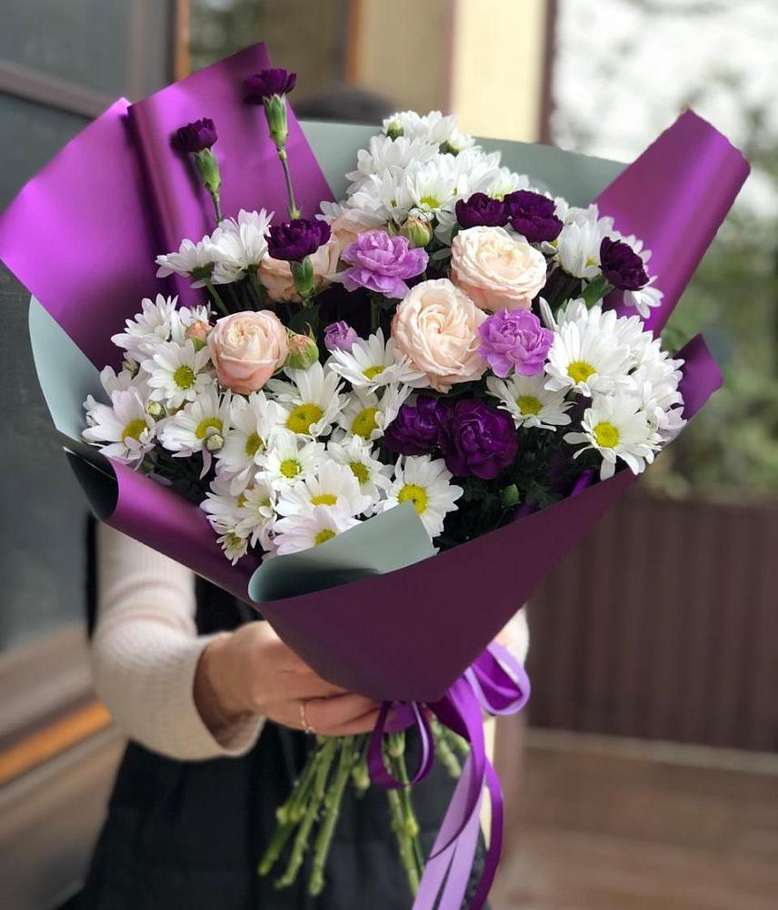 Букет цветов из: Хризантемы, Гвоздики и Розы в Железногорске