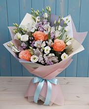 Букет цветов из:  Лизиантусы, Розы, Альстромерии и Гипсофила в Железногорске