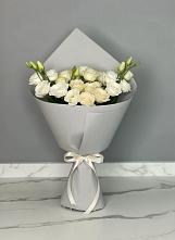 Букет цветов из:  Розы и Лизиантусы в Железногорске